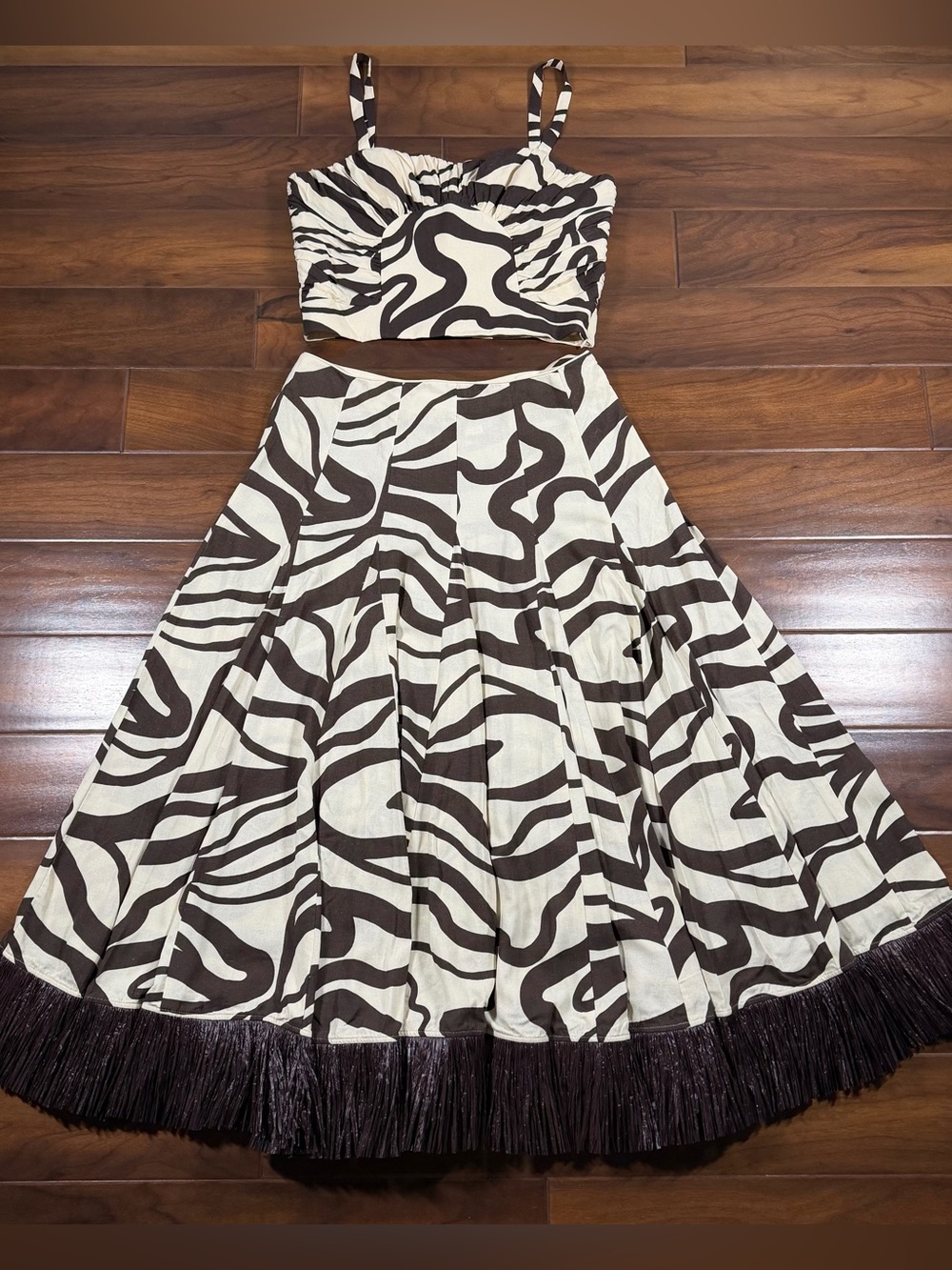 Antonio Melani M.G. Style Size 12 Brown Somers Swirl‎ Set Top & Straw Skirt